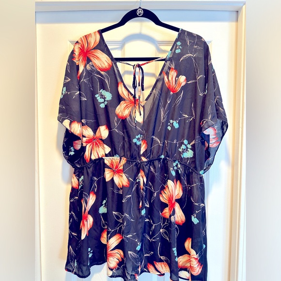 Torrid Size 3 Blouse NWT - Picture 5 of 6